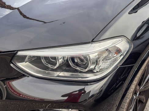 Used 2021 BMW X4 xDrive30i w/ M Sport Package AWD/4WD image 9