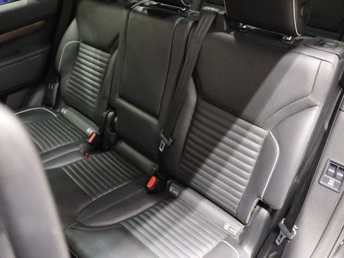 Used 2020 Land Rover Discovery HSE AWD/4WD image 39
