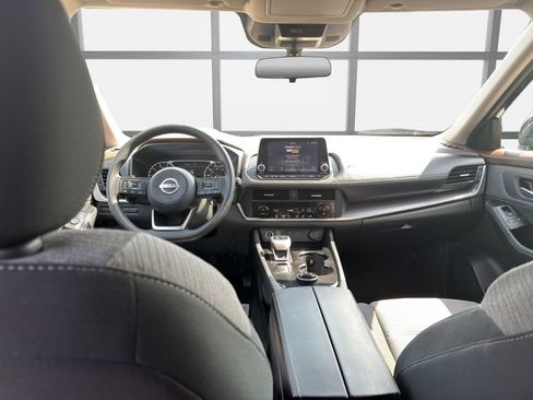 Used 2023 Nissan Rogue SV AWD/4WD image 15