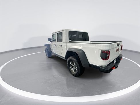 Used 2025 Jeep Gladiator Mojave image 6