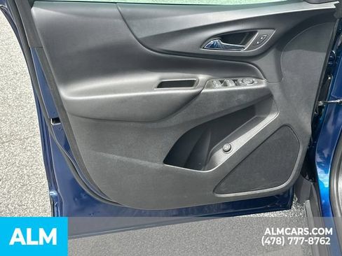 Used 2022 Chevrolet Equinox LT FWD image 11