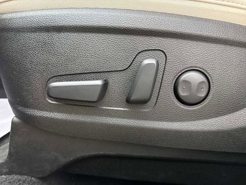 Used 2024 Kia Telluride S w/ S Sunroof Package image 18