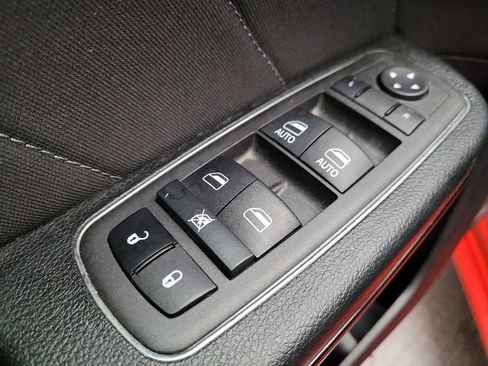 Used 2022 Dodge Charger SXT w/ Blacktop Package image 27