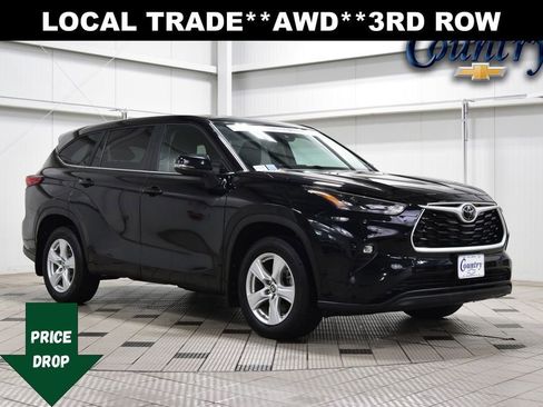 Used 2023 Toyota Highlander LE AWD/4WD image 1