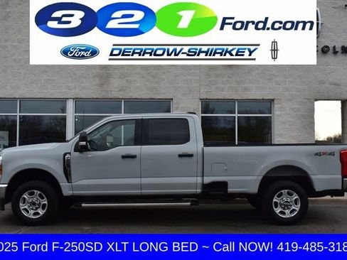 Used 2025 Ford F250 XLT AWD/4WD image 2