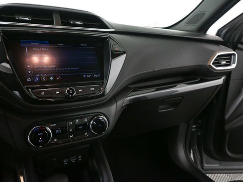 Used 2023 Chevrolet TrailBlazer ACTIV w/ Sun and Liftgate Package image 13