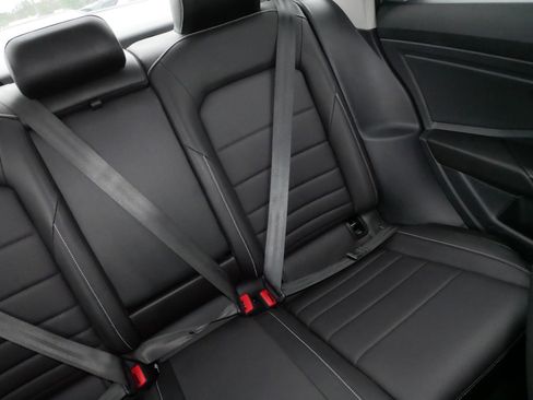 Used 2024 Volkswagen Jetta SE FWD image 14