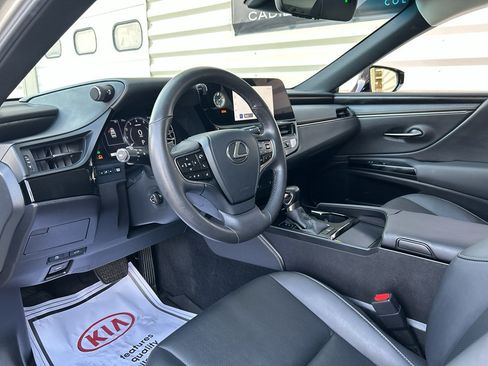 Used 2023 Lexus ES 250 w/ Premium Package AWD/4WD image 10
