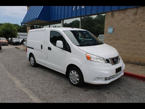 Used 2017 Nissan NV200 SV w/ Technology Package FWD image 1