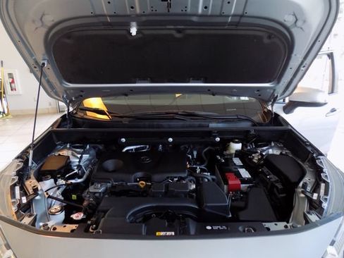 Used 2025 Toyota RAV4 XLE Premium w/ Weather Package FWD image 33