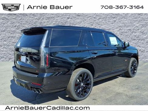 New 2026 Cadillac Escalade V w/ LPO, ONYX Package AWD/4WD image 6