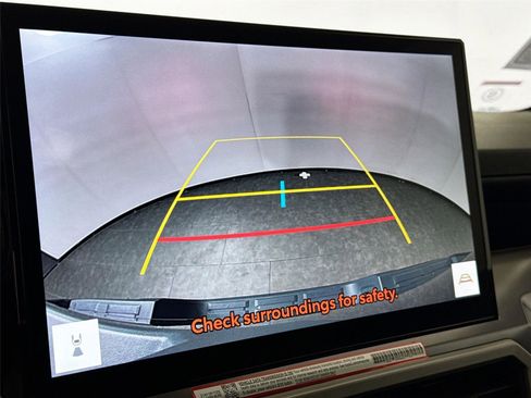 Certified 2025 Toyota Tacoma TRD Sport image 22