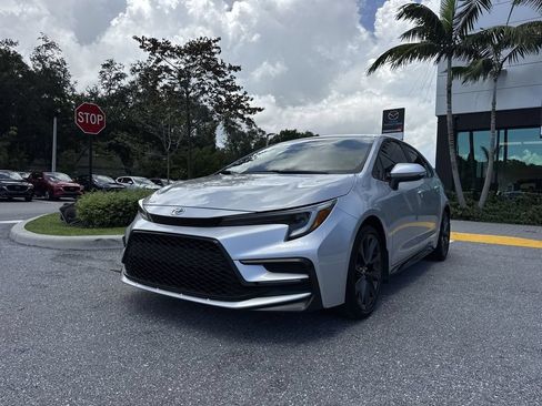 Used 2025 Toyota Corolla SE FWD image 31