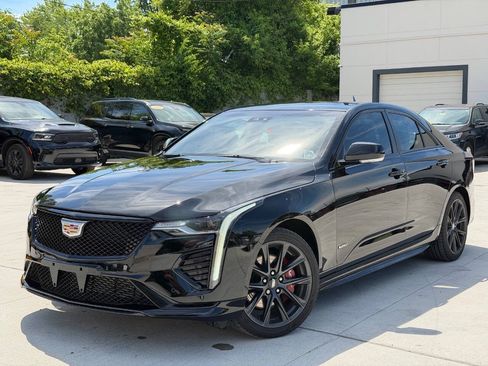 Used 2023 Cadillac CT4 V AWD/4WD image 2