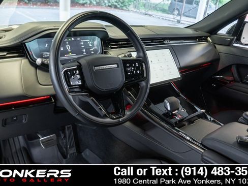 Used 2024 Land Rover Range Rover Sport Dynamic SE AWD/4WD image 38