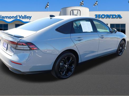 Certified 2025 Honda Accord SE image 7