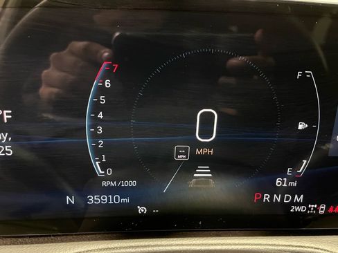 Certified 2024 Cadillac XT4 Premium Luxury image 15