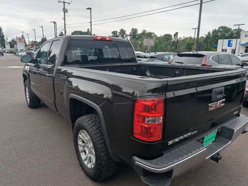 Used 2019 GMC Sierra 1500 SLE w/ SLE Value Package AWD/4WD image 6