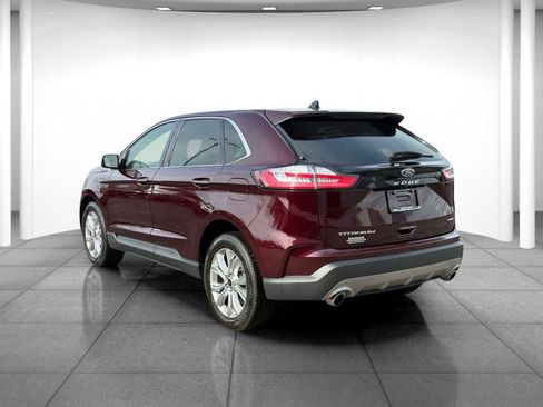 Used 2024 Ford Edge Titanium image 5
