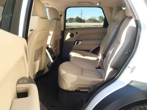 Used 2017 Land Rover Range Rover Sport SE image 20