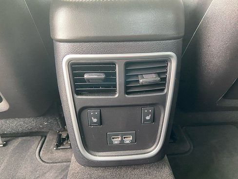 Used 2015 Dodge Charger SXT w/ AWD Plus Group image 20