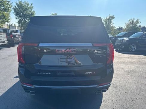 New 2026 GMC Yukon AT4 w/ LPO, Floor Liner Package AWD/4WD image 8