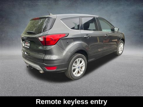 Used 2019 Ford Escape SE AWD/4WD image 6