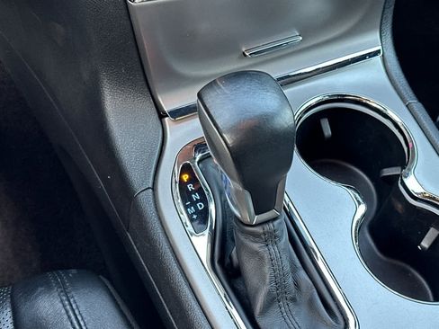 Used 2019 Jeep Grand Cherokee Limited w/ Luxury Group II image 21