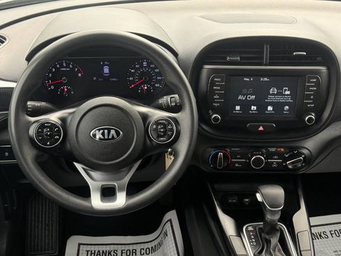 Used 2020 Kia Soul LX FWD image 14