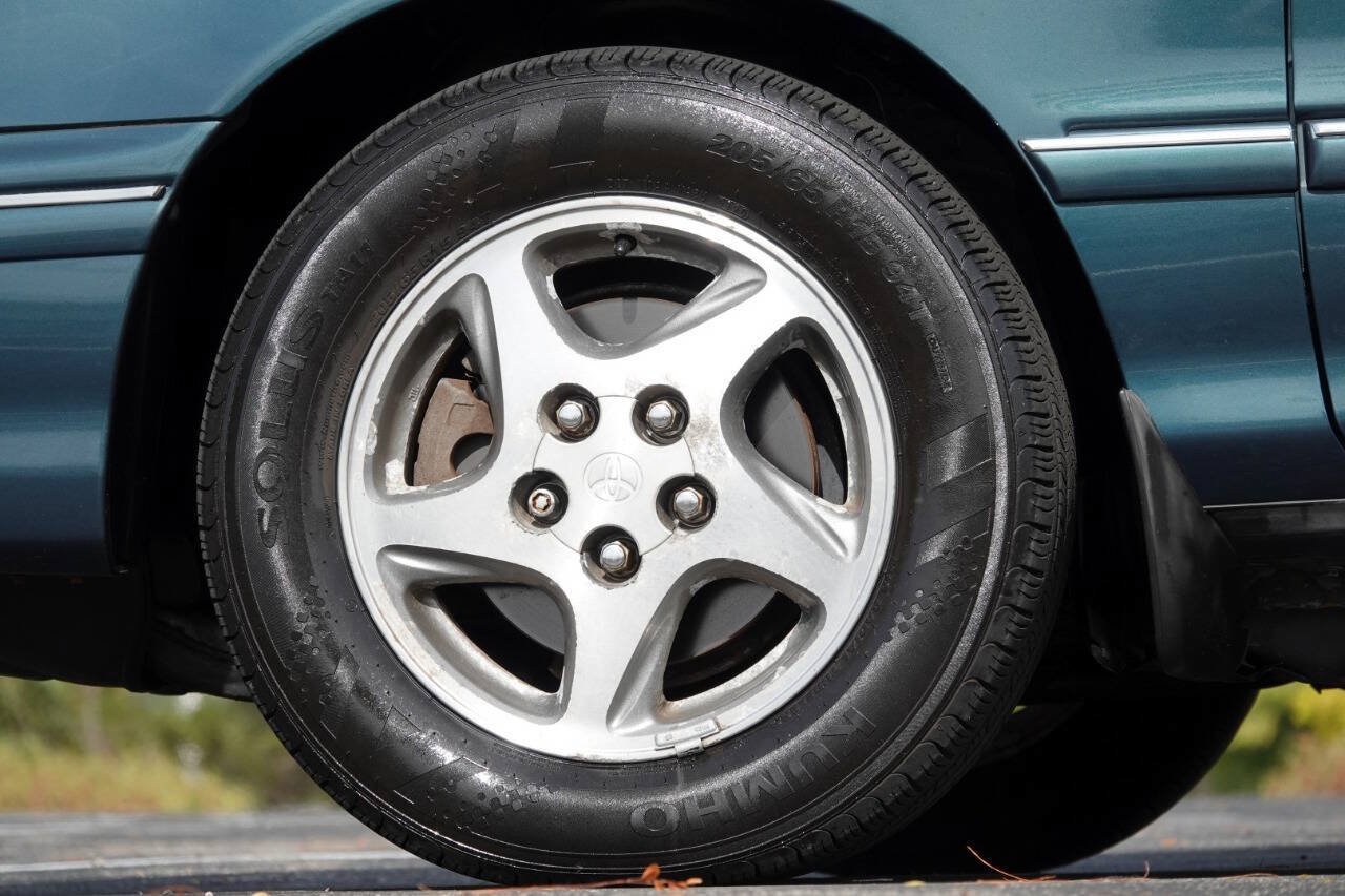 Used 1999 Toyota Avalon XLS FWD image 19