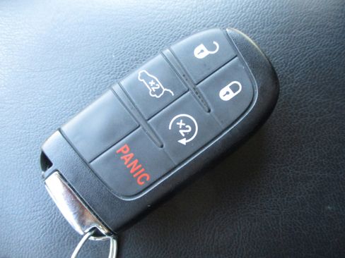 Used 2024 Jeep Compass Limited w/ Elite Group AWD/4WD image 47