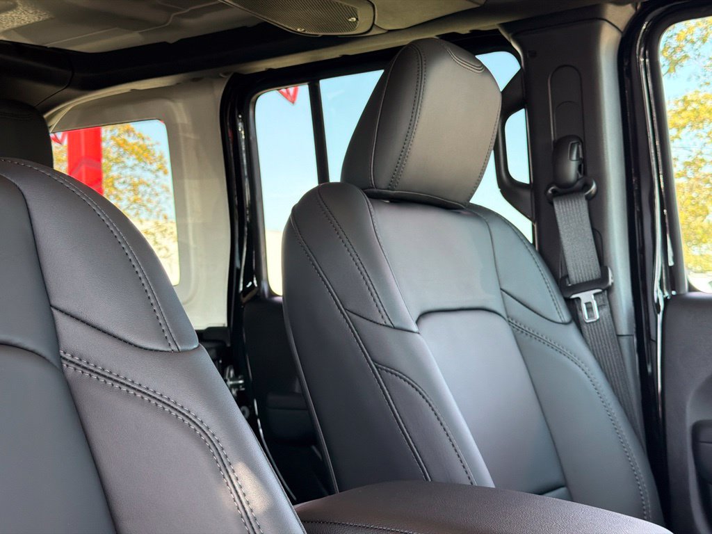 New 2027 Jeep Wrangler Unlimited Rubicon 392 AWD/4WD image 26