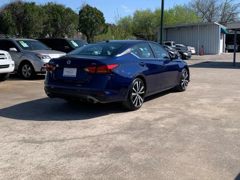 Used 2022 Nissan Altima 2.5 SR FWD image 7