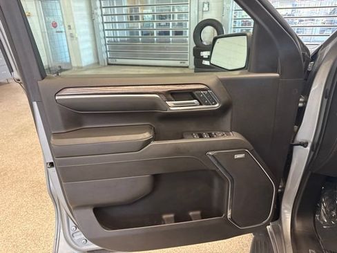 Used 2024 Chevrolet Silverado 1500 LTZ AWD/4WD image 23