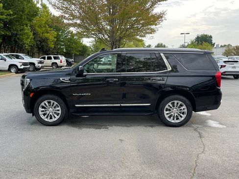 Used 2024 GMC Yukon SLT AWD/4WD image 4