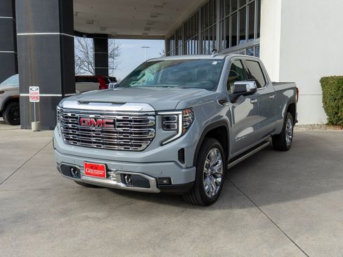 Used 2025 GMC Sierra 1500 Denali w/ Denali Reserve Package image 3