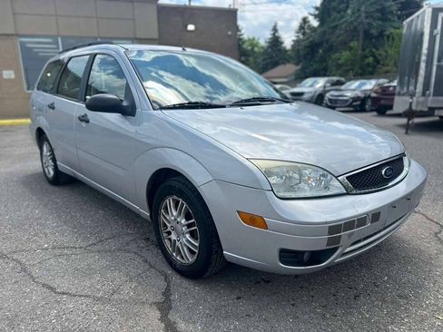 Used 2006 Ford Focus SE FWD image 3