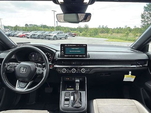 Used 2024 Honda CR-V Sport Touring image 25