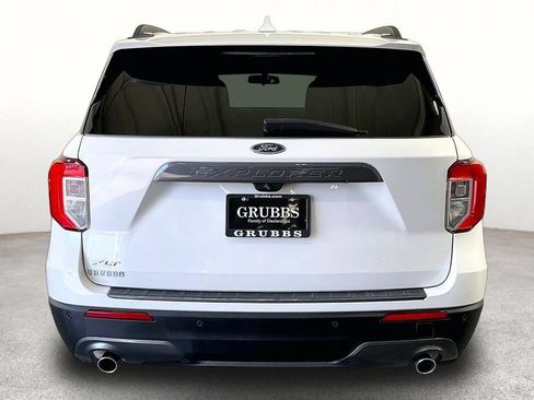 Used 2022 Ford Explorer XLT w/ Equipment Group 202A RWD image 5