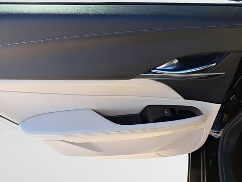 Used 2023 Cadillac CT4 Luxury w/ Cold Weather Package image 7