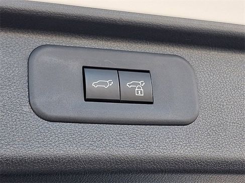 Used 2025 Toyota Grand Highlander AWD Hybrid image 34