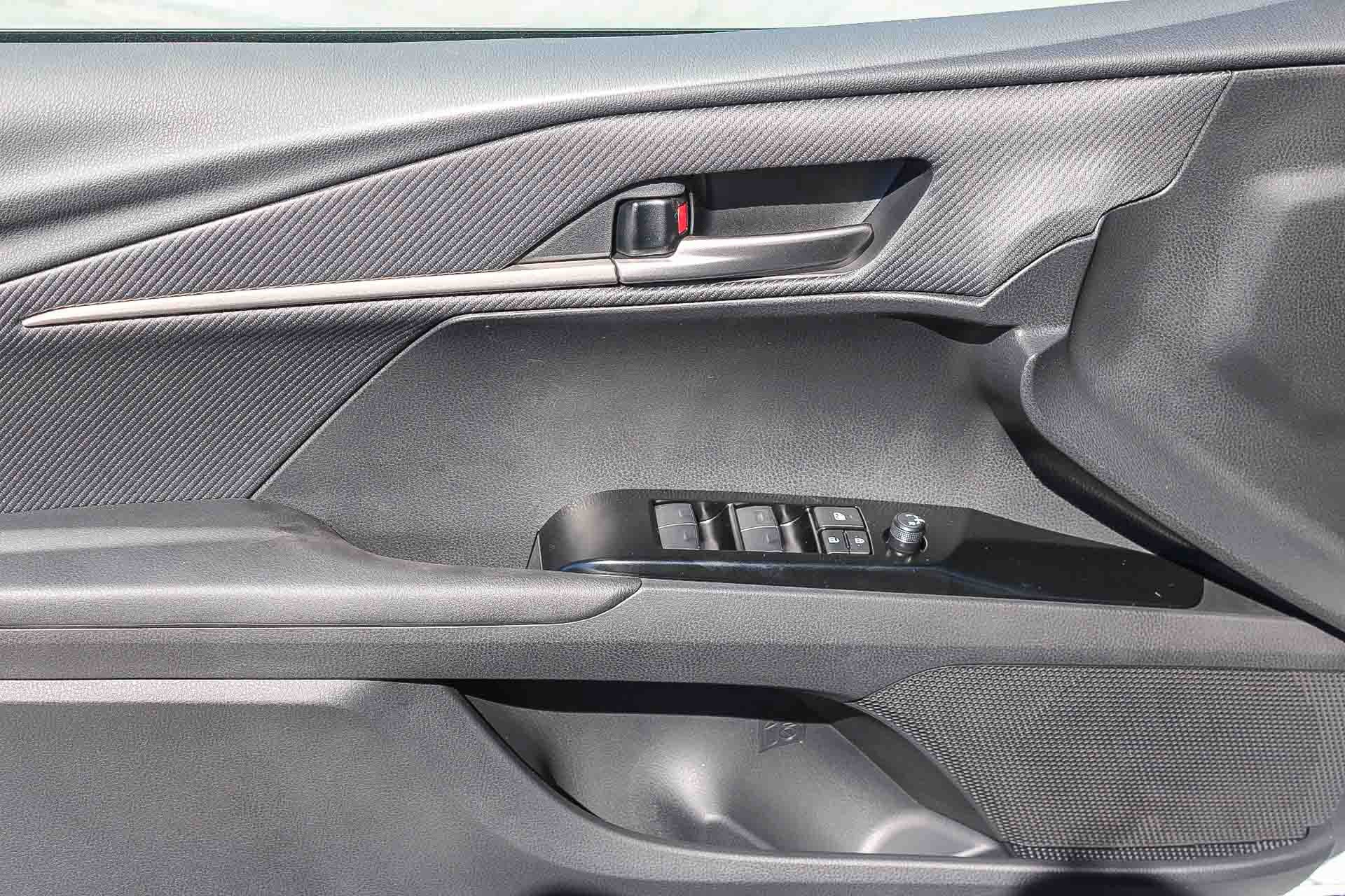 New 2026 Toyota Camry SE FWD image 23