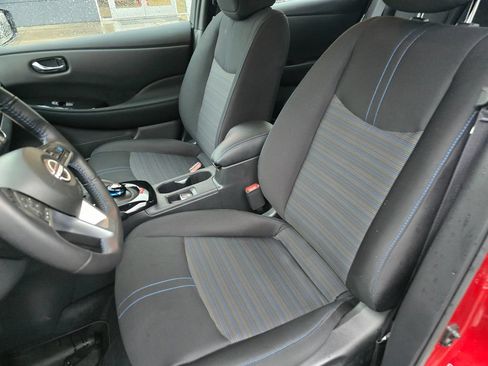Used 2024 Nissan Leaf SV Plus FWD image 17