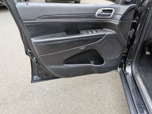 Used 2020 Jeep Grand Cherokee Limited image 10