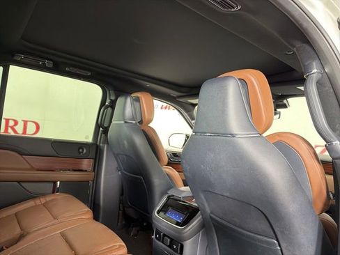 Used 2024 Lincoln Navigator L Reserve AWD/4WD image 19