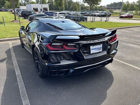 Used 2024 Chevrolet Corvette Stingray Preferred Cpe w/ Z51 Performance Package RWD image 7