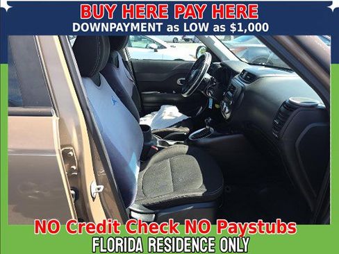 Used 2016 Kia Soul Base image 12