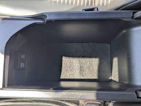 Used 2024 Toyota Camry SE FWD image 22
