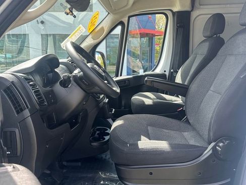 Used 2023 RAM ProMaster 2500 FWD image 11