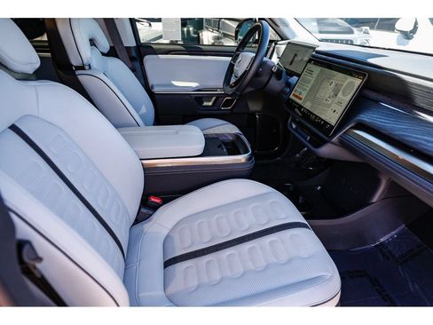 Used 2024 Rivian R1S Adventure AWD/4WD image 18